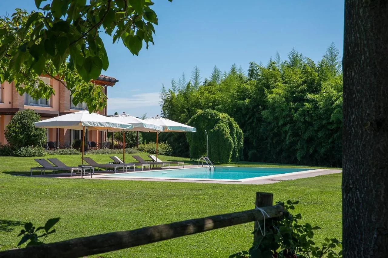 Residence Regina Dei Prati Mason Vicentino Italy
